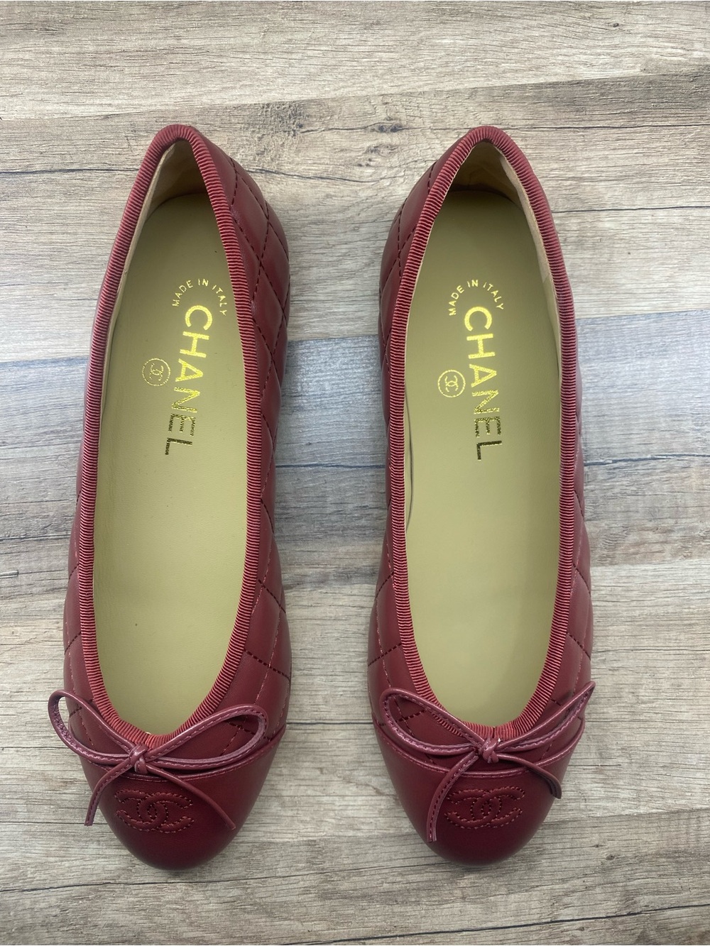 CHANEL Burgundy Quilted Leather CC Bow Ballet Flats 37 EU - Picture 2 of 9